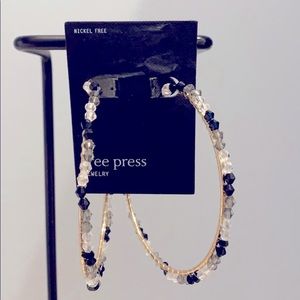 GOLD BLACK AND GREY HOOP EARRINGS!!